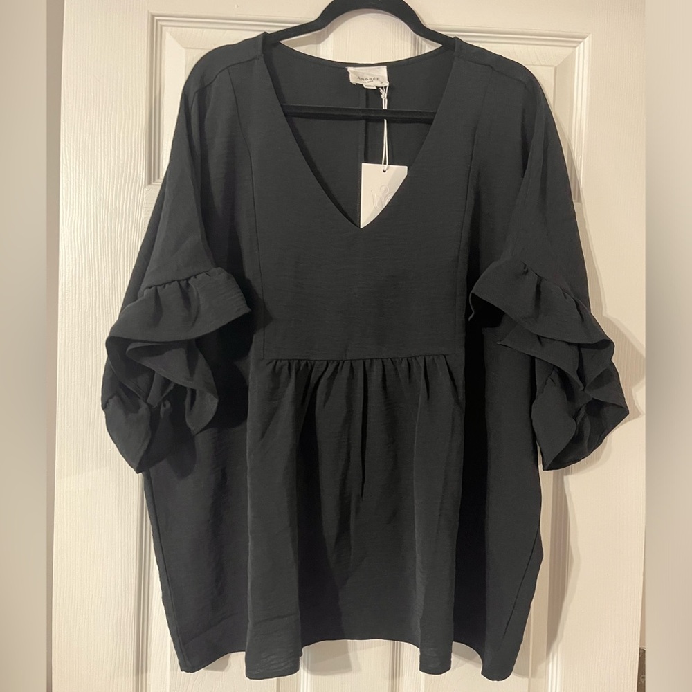 ANDREE BY UNIT Black Ruffle Sleeve Blouse